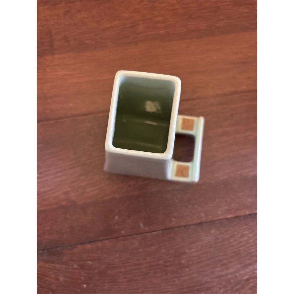 STAK Ceramics Bloom‎ Cell Phone Stand / Dock Vase